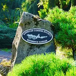 A reference garden sign of the ACS.