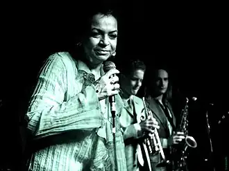 Spanky Wilson with the Quantic Soul Orchestra, 2006