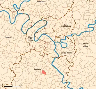 Location (in red) within Paris inner and outer suburbs