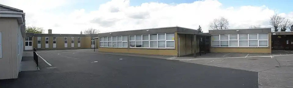 St. Pius X National School on Fortfield Park