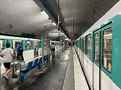 MP 59 at Porte des Lilas towards Châtelet (line 11)
