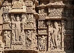 Reliefs on Gudhamandapa