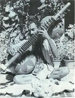 Veena Maharaj Dattatreya Rama Rao Parvatikar (1916–1990) playing the Rudra veena