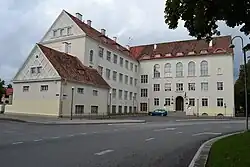 Schoolhouse in Pelgulinn.