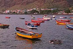 Town of Tarrafal de São Nicolau with its harbor and its boats