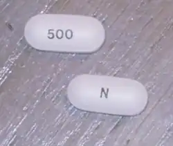 Naproxen extended release 500 mg, back and front