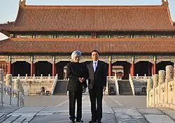 Visiting Indian Prime-Minister Dr. Manmohan Singh, with PRC Premiere Li Keqiang, 23rd October, 2013.