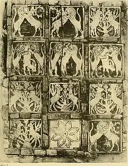 Shell inlay from tomb PG 779