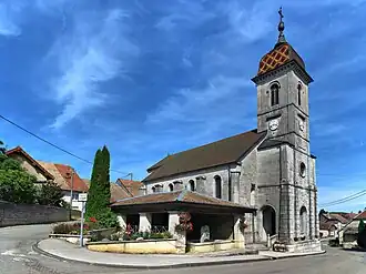 The church and wash house in Vellevans