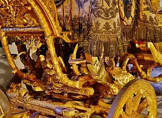 Closeup of the sculptures on the front axle assembly