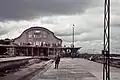 The waiting hall of the station in ruins in 1941.