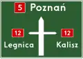 E-1 "pre-signpost board" (Advanced direction sign; diagrammatic type)